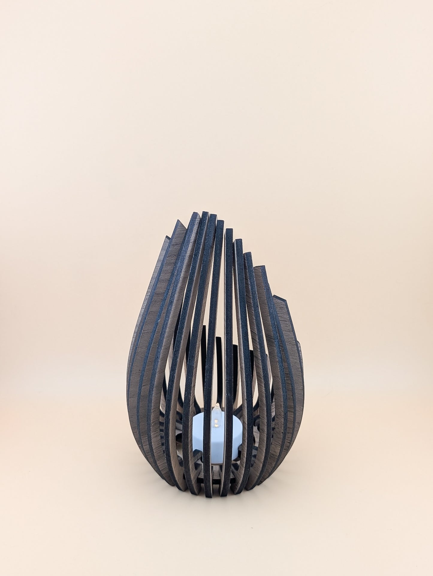 Tea light candle holder