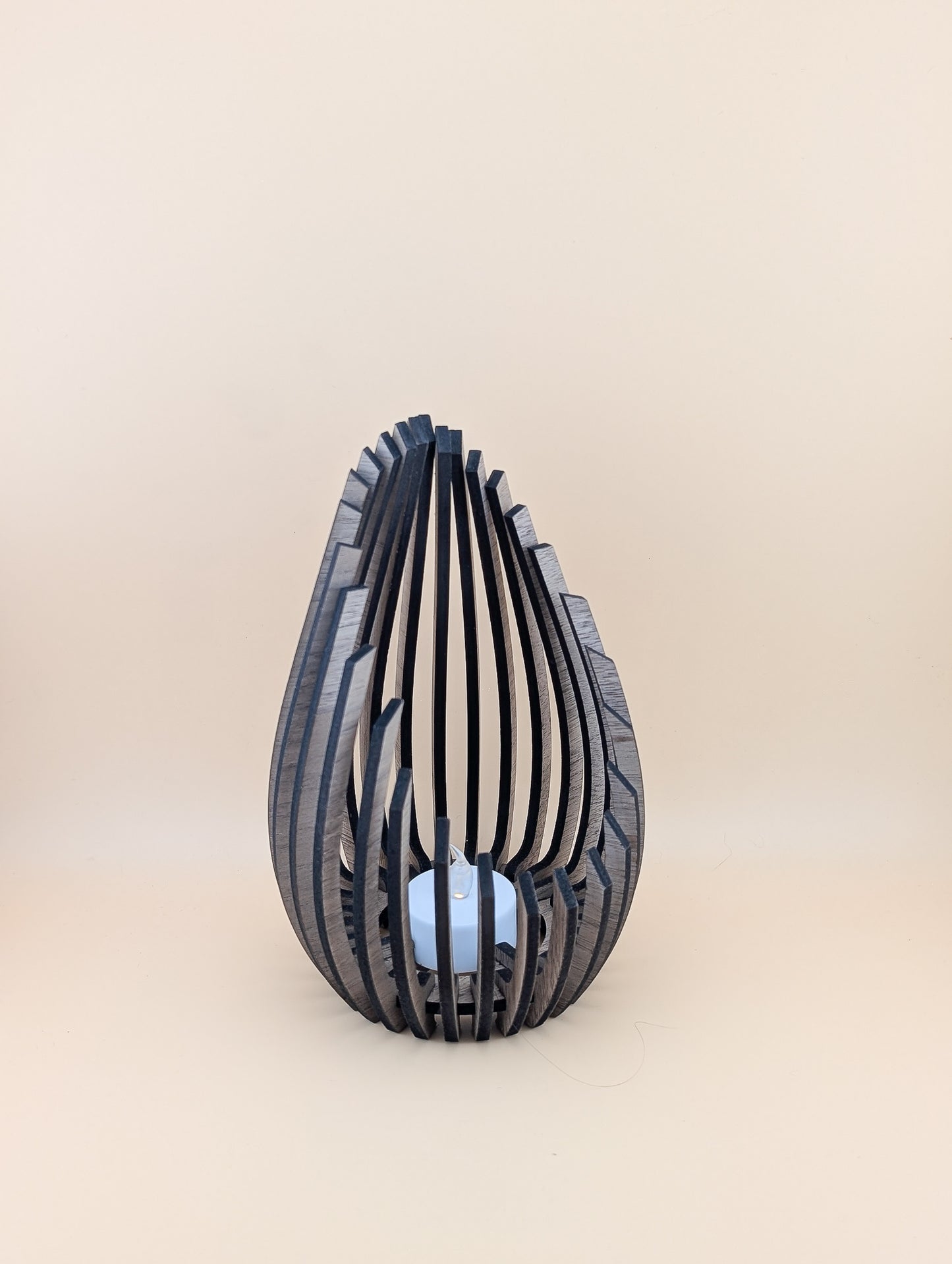 Tea light candle holder