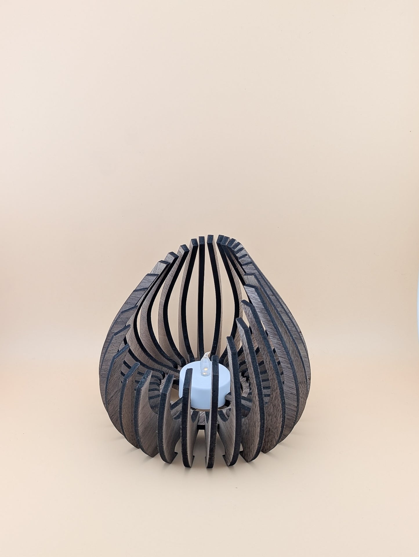 Tea light candle holder