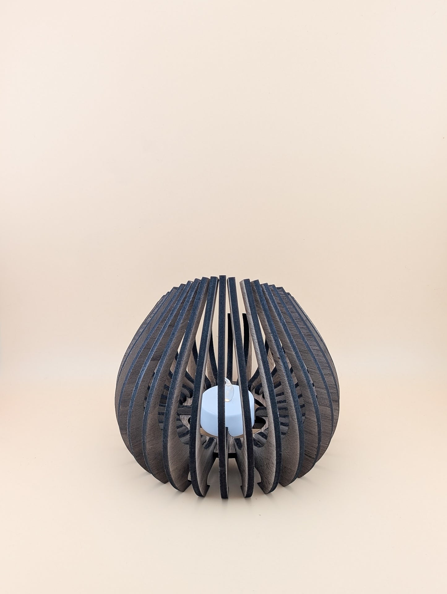 Tea light candle holder