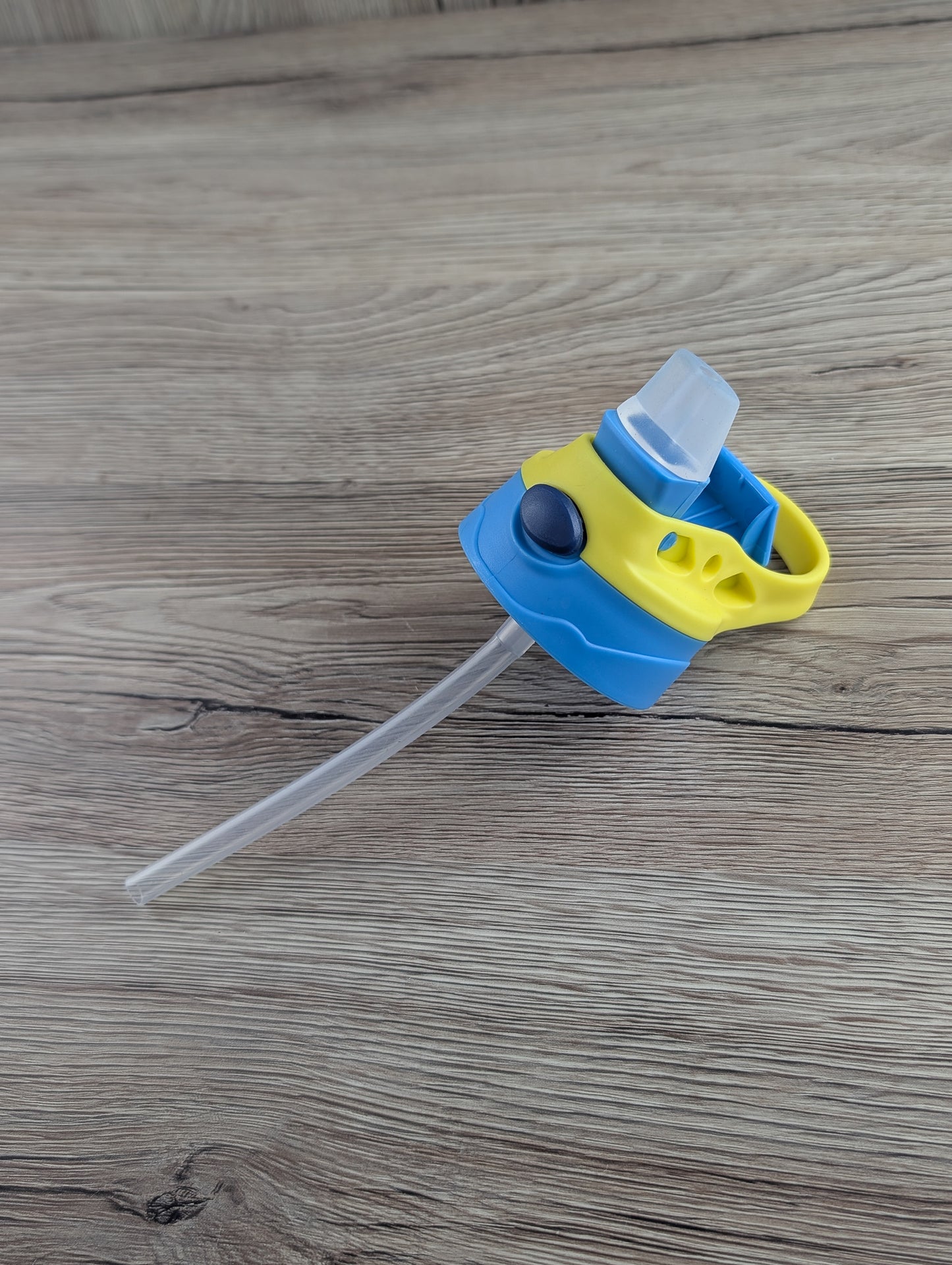 12oz Kids Flip Top with Bee & Honey
